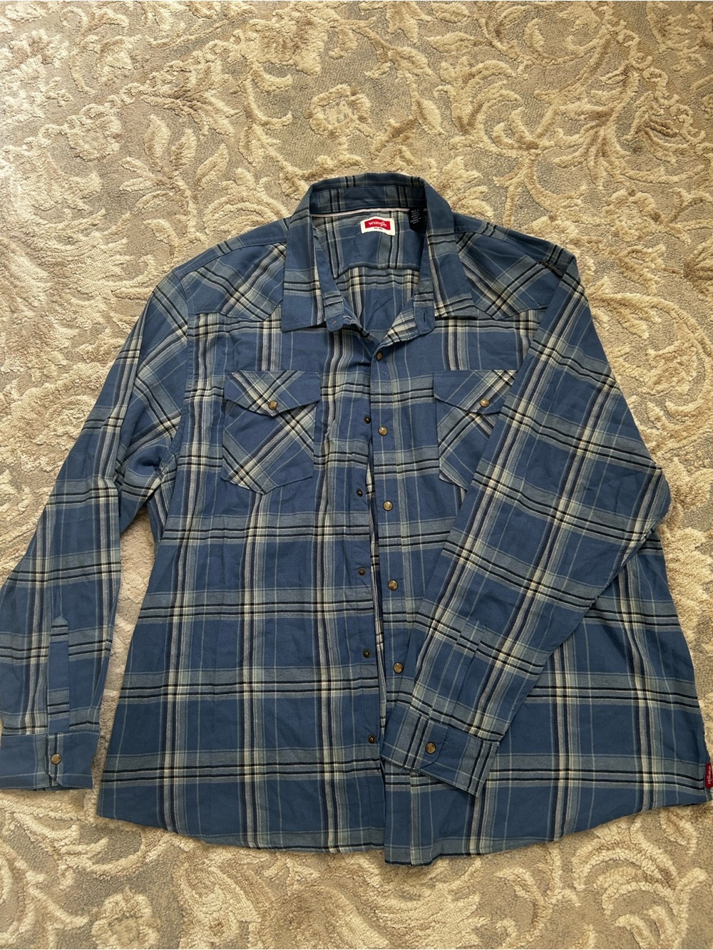 Wrangler Blue Plaid Long-Sleeve Button-Down Shirt